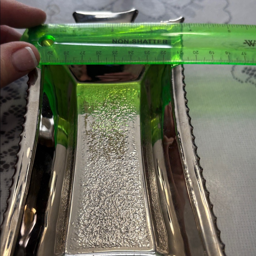 1920’s era dotted glass butter dish - Picture 6 of 6